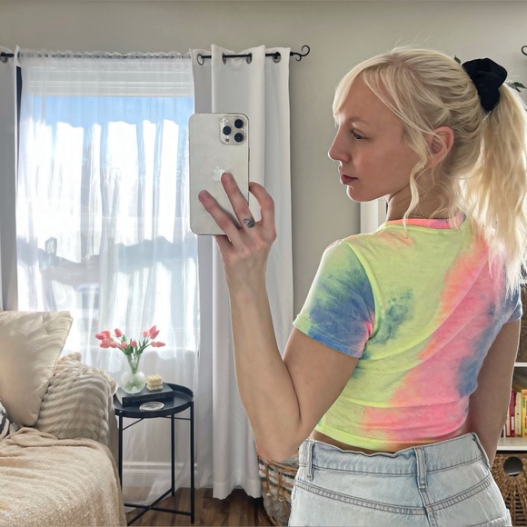 C’est Le Vie crop top - Picture 2 of 2